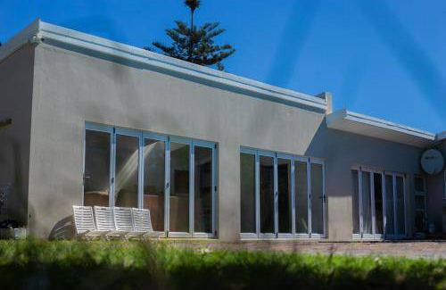 Flamingo Vlei Apartment | 55 m² Apartment ∙ 1 bedroom ∙ 2 guests