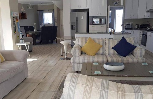 Saint Francis Bay House | 55 m² House ∙ 4 bedrooms ∙ 8 guests