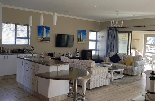 Saint Francis Bay House | 55 m² House ∙ 4 bedrooms ∙ 8 guests