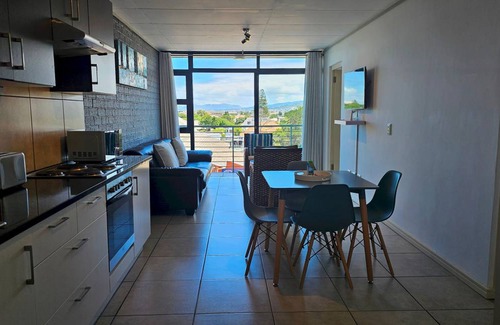 Milnerton Apartment | 57 m² Apartment ∙ 2 bedrooms ∙ 4 guests