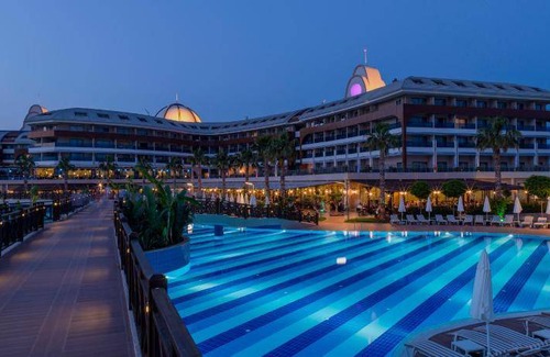 Side Hotel | 58 m² Hotel ∙ 2 bedrooms ∙ 127 guests