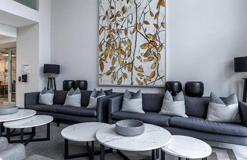 Menlyn Apartment | 60 m² Apartment ∙ 1 bedroom ∙ 2 guests