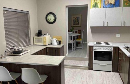 Colchester Apartment | 60 m² Apartment ∙ 2 bedrooms ∙ 4 guests