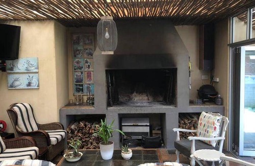 Colchester Apartment | 60 m² Apartment ∙ 2 bedrooms ∙ 4 guests