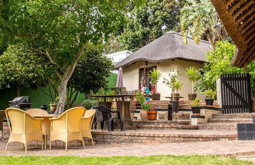 Somerset West Bed & Breakfast | 60 m² Bed and breakfast ∙ 127 guests