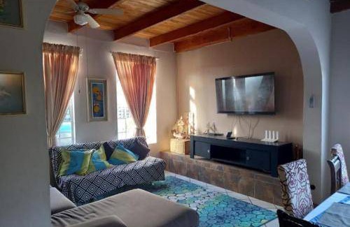 Knysna Central Bed & Breakfast | 60 m² Bed and breakfast ∙ 3 bedrooms ∙ 19 guests