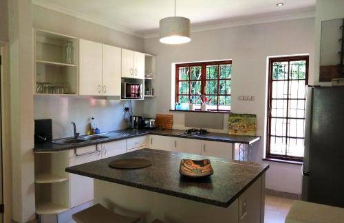 Somerset West Bed & Breakfast | 60 m² Bed and breakfast ∙ 4 guests