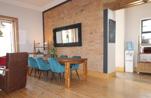 Muizenberg Bed & Breakfast | 60 m² Bed and breakfast ∙ 4 guests