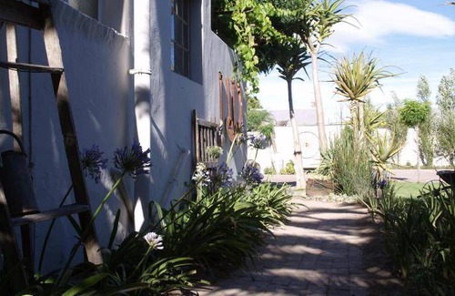 Beaufort West Bed & Breakfast | 60 m² Bed and breakfast ∙ 127 guests