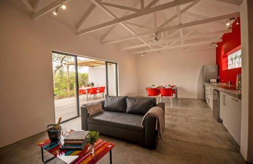 Thorny Bush Game Reserve Ski Chalet | 60 m² Chalet ∙ 2 bedrooms ∙ 6 guests