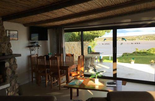 Port Beaufort House | 60 m² House ∙ 2 bedrooms ∙ 4 guests