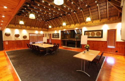 Madikwe Game Reserve Cabin | 60 m² Lodge ∙ 127 guests