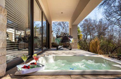 Metsimaholo House | 600 m² House ∙ 3 bedrooms ∙ 8 guests