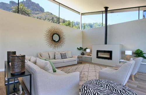 Hout Bay Villa | 600 m² Villa ∙ 6 bedrooms ∙ 12 guests