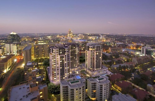 Greater Johannesburg Metropolitan Area Apartment | 615 Sandton Skye