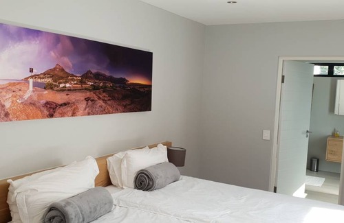 Plumstead House | 62 m² House ∙ 2 bedrooms ∙ 3 guests