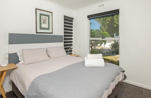 Westcliff Apartment | 63 Whalerock Estate