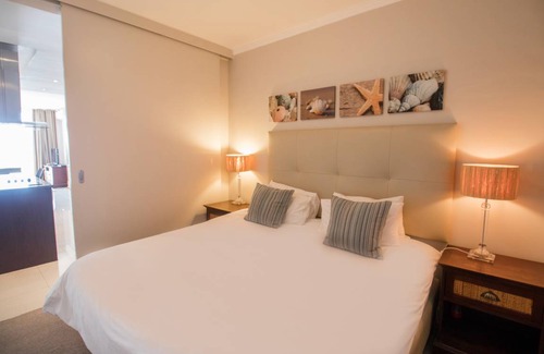 Camps Bay Apartment | 65 m² Apartment ∙ 1 bedroom ∙ 2 guests