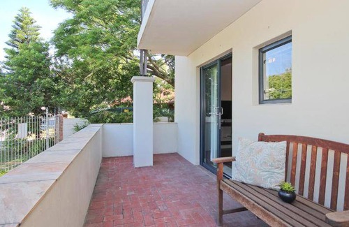 Stellenbosch Central Apartment | 65 m² Apartment ∙ 2 bedrooms ∙ 4 guests