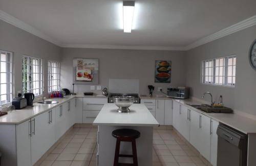 Umhlanga Villa | 652 m² Villa ∙ 4 bedrooms ∙ 8 guests