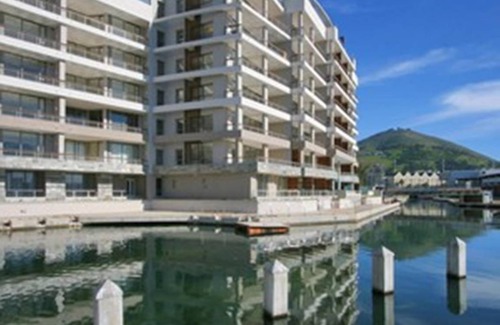Victoria and Alfred Waterfront Apartment | 67 m² Apartment ∙ 2 guests