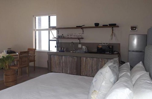 Still Bay Apartment | 70 m² Apartment ∙ 1 bedroom ∙ 3 guests
