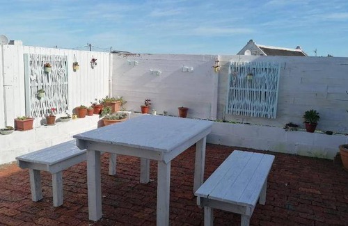 Arniston Apartment | 70 m² Apartment ∙ 2 bedrooms ∙ 6 guests