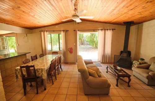 Cederberg Ski Chalet | 70 m² Chalet ∙ 4 bedrooms ∙ 8 guests