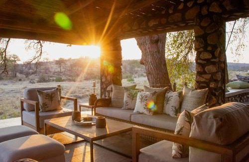 Thorny Bush Game Reserve Cabin | 70 m² Lodge ∙ 2 guests
