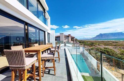 Sunset Beach House | 700 m² House ∙ 6 bedrooms ∙ 10 guests