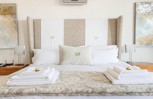 Hermanus City-Centre Apartment | 74 on Marine