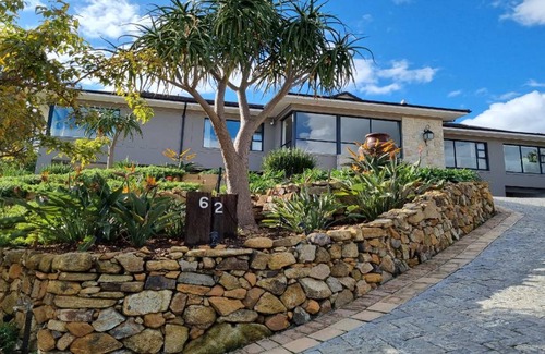Somerset West Apartment | 75 m² Apartment ∙ 127 guests