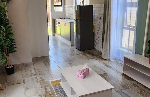 Ekurhuleni Apartment | 75 m² Apartment ∙ 1 bedroom ∙ 2 guests