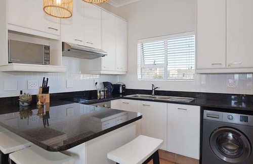 Big Bay Apartment | 75 m² Apartment ∙ 2 bedrooms ∙ 4 guests