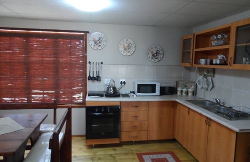 Bloemfontein Bed & Breakfast | 75 m² Bed and breakfast ∙ 3 bedrooms ∙ 6 guests