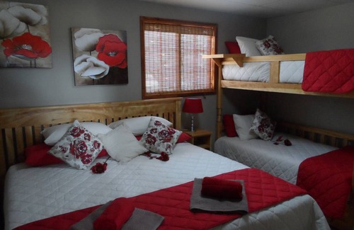 Bloemfontein Bed & Breakfast | 75 m² Bed and breakfast ∙ 3 bedrooms ∙ 6 guests