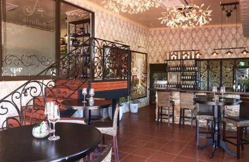 Cape Winelands Bed & Breakfast | 75 m² Bed and breakfast ∙ 2 bedrooms ∙ 6 guests