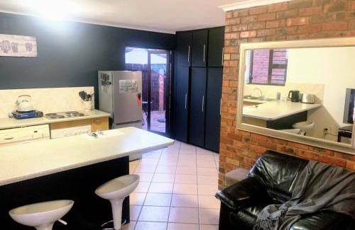 Parklands House | 75 m² House ∙ 1 bedroom ∙ 2 guests