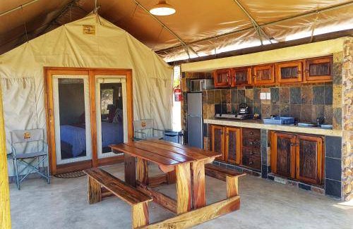 Hammanskraal Other | 75 m² Tent ∙ 1 bedroom ∙ 4 guests