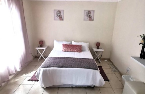 Mangaung Apartment | 77 m² Apartment ∙ 3 bedrooms ∙ 6 guests