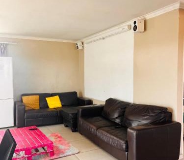 Port Elizabeth House | 79 Franklandman street