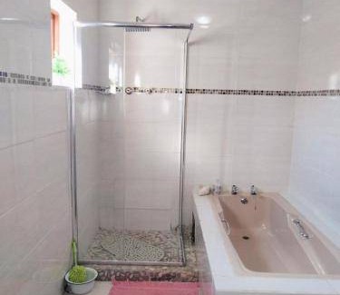 Barrydale Apartment | 80 m² Apartment ∙ 2 bedrooms ∙ 4 guests