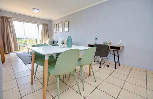 Menlyn Apartment | 80 m² Apartment ∙ 2 bedrooms ∙ 4 guests