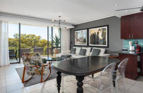 Green Point Apartment | 80 m² Apartment ∙ 3 bedrooms ∙ 6 guests
