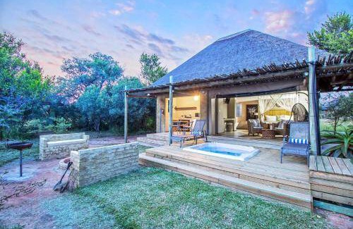 Hammanskraal Cabin | 80 m² Lodge ∙ 2 bedrooms ∙ 4 guests