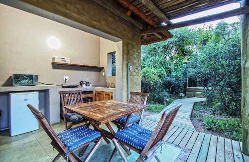 Hammanskraal Cabin | 80 m² Lodge ∙ 2 bedrooms ∙ 4 guests