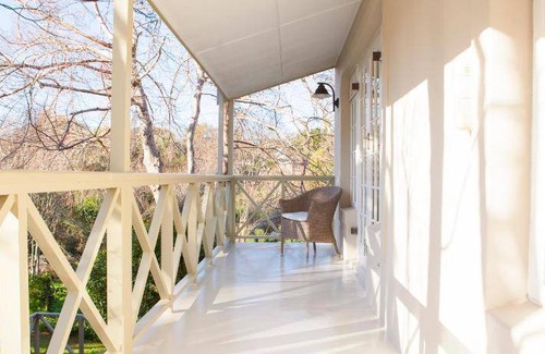 Constantia Apartment | 84 m² Apartment ∙ 2 bedrooms ∙ 4 guests