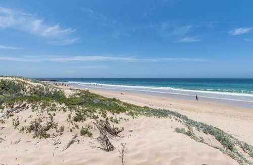 Pollok Beach Apartment | 85 m² Apartment ∙ 3 bedrooms ∙ 6 guests