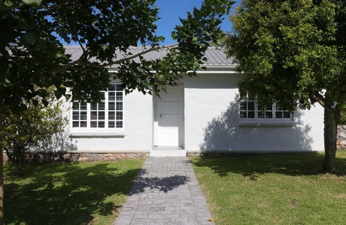 Onrus House | 85 m² House ∙ 2 bedrooms ∙ 4 guests