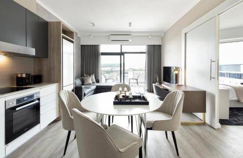 Menlyn Apartment | 85 m² Serviced apartment ∙ 2 bedrooms ∙ 4 guests